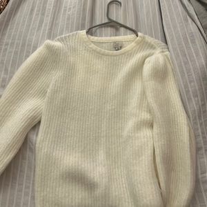 Thick white sweater